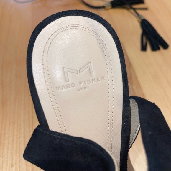 Marc Fisher LTD leather gladiator heel - Picture 8 of 9